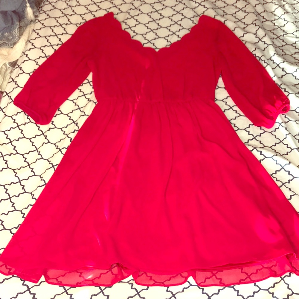 BCX scalloped V-neck 3/4 sleeve dress. Barely used